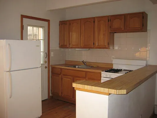 Rented by MCR Realty | media 14