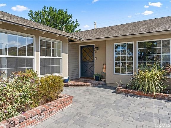 5th image of 2732 Mainway Dr