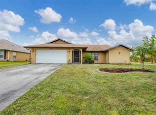 10475 Alexandria Ave, Englewood, FL 34224