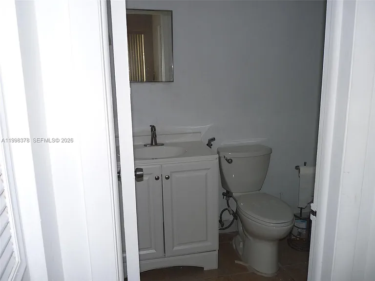 14525 N Kendall Dr #102J — Photo 18