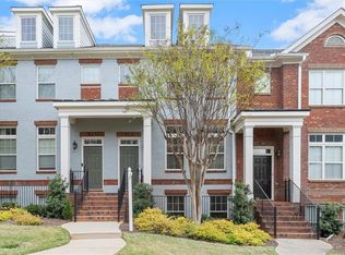 7640 Willoughby Ct, Alpharetta, GA 30005