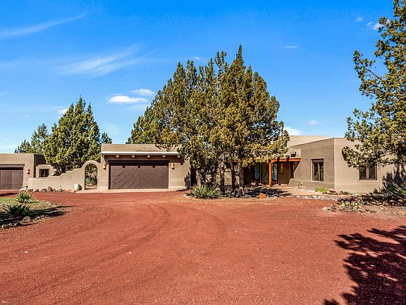 2nd image of 5271 SW Loma Linda Dr