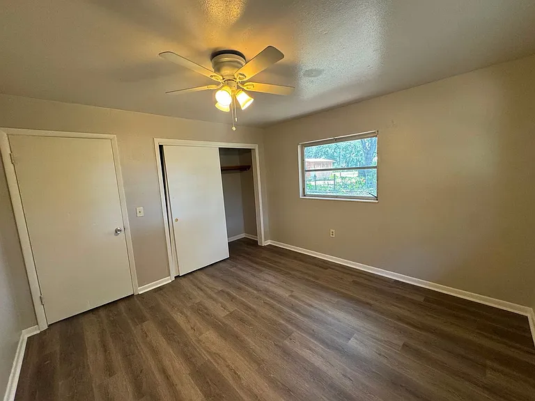 1602 E Sparkman Rd — Photo 11