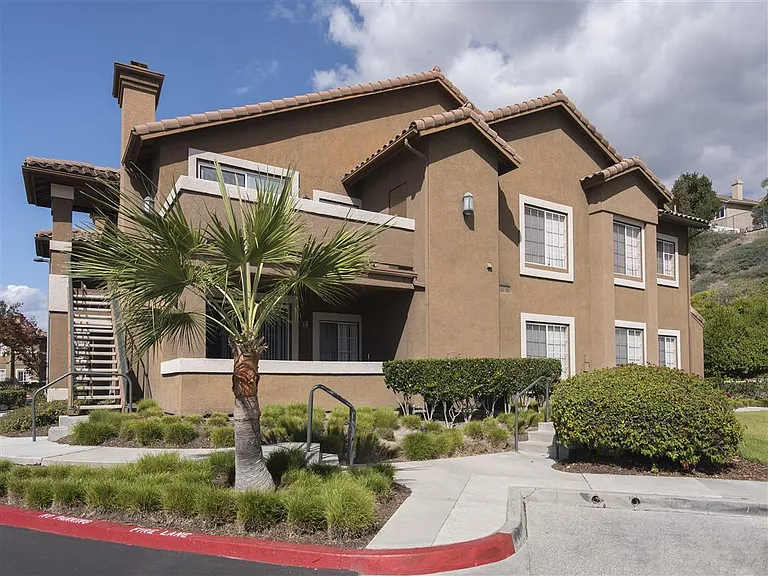 Paloma Summit Condominium Rentals — Photo 30