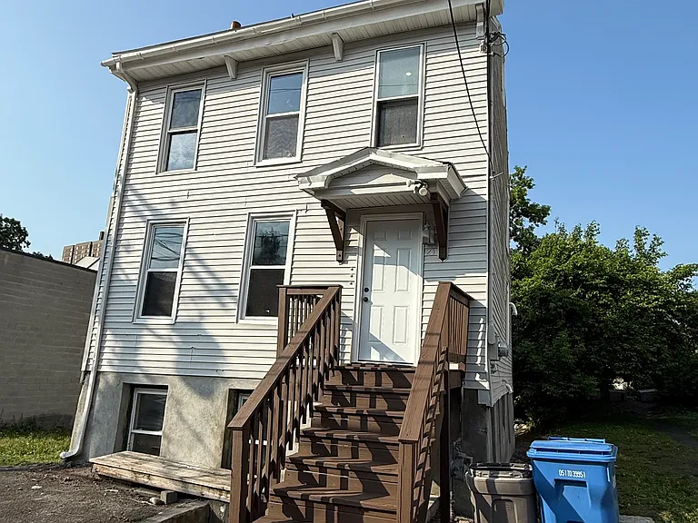 23 Benson St #1 — Photo 1