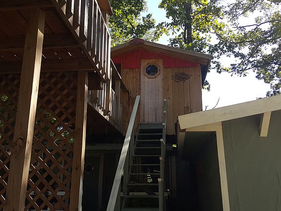 Treehouse 