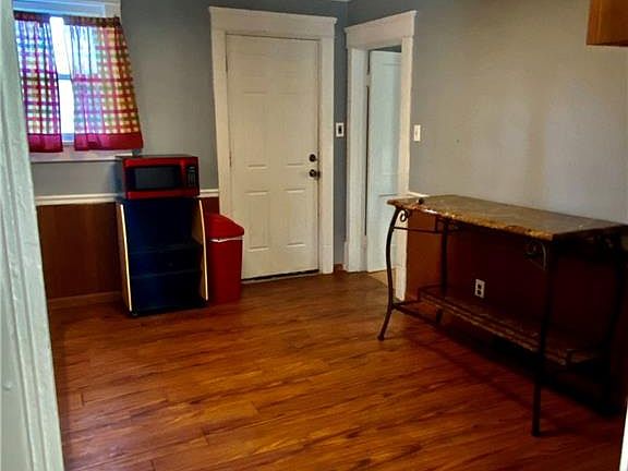 3rd image of 103 Elmwood Ave