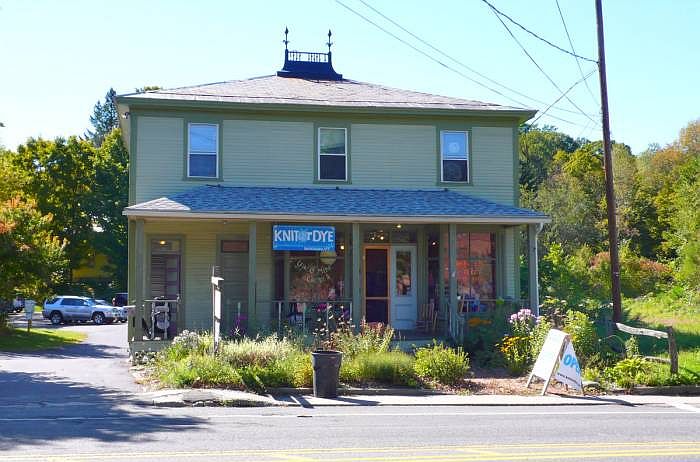 2nd image of 1052 Western Ave