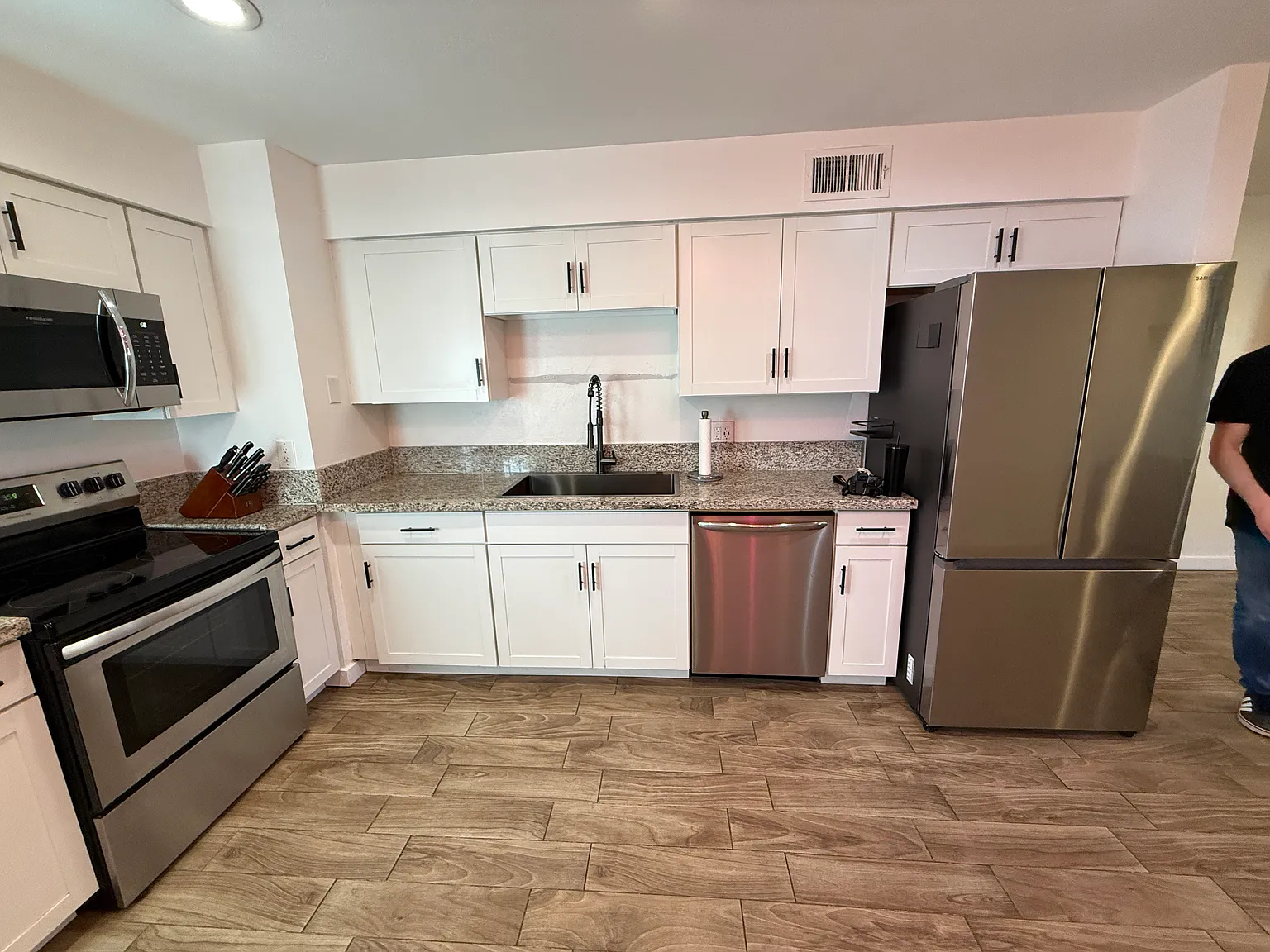 6819 N 12th St — Photo 3