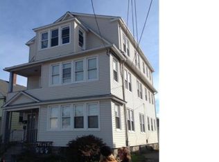 152 Carrie St, Bridgeport, CT 06607