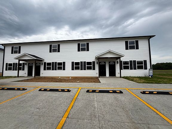 2nd image of 2812 Burke Avenue