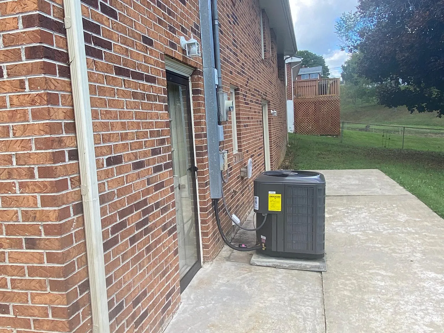 4 bed, 2092 sqft, $1,500 — Photo 3