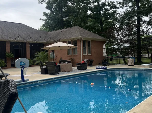106 Blanton Ct, Tullahoma, TN 37388
