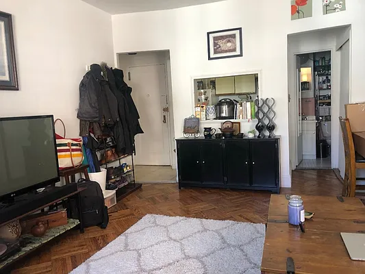 Rented by Aventana | media 4