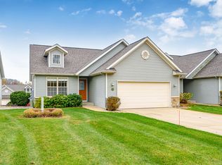 8902 Macywood Ln, Richland, MI 49083