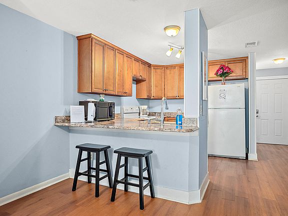 3rd image of 2450 Ocean Shore Blvd #60