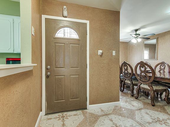 4th image of 2245 Chandelle Dr