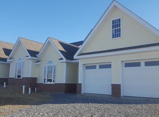 123 Spring Blossom Cir, Beaver Falls, PA 15010