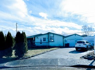 1700 N 32nd Pl, Mount Vernon, WA 98273