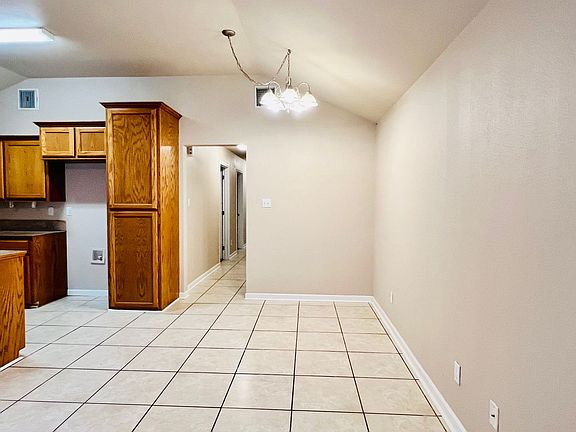 4th image of 105 Trinidad Cir