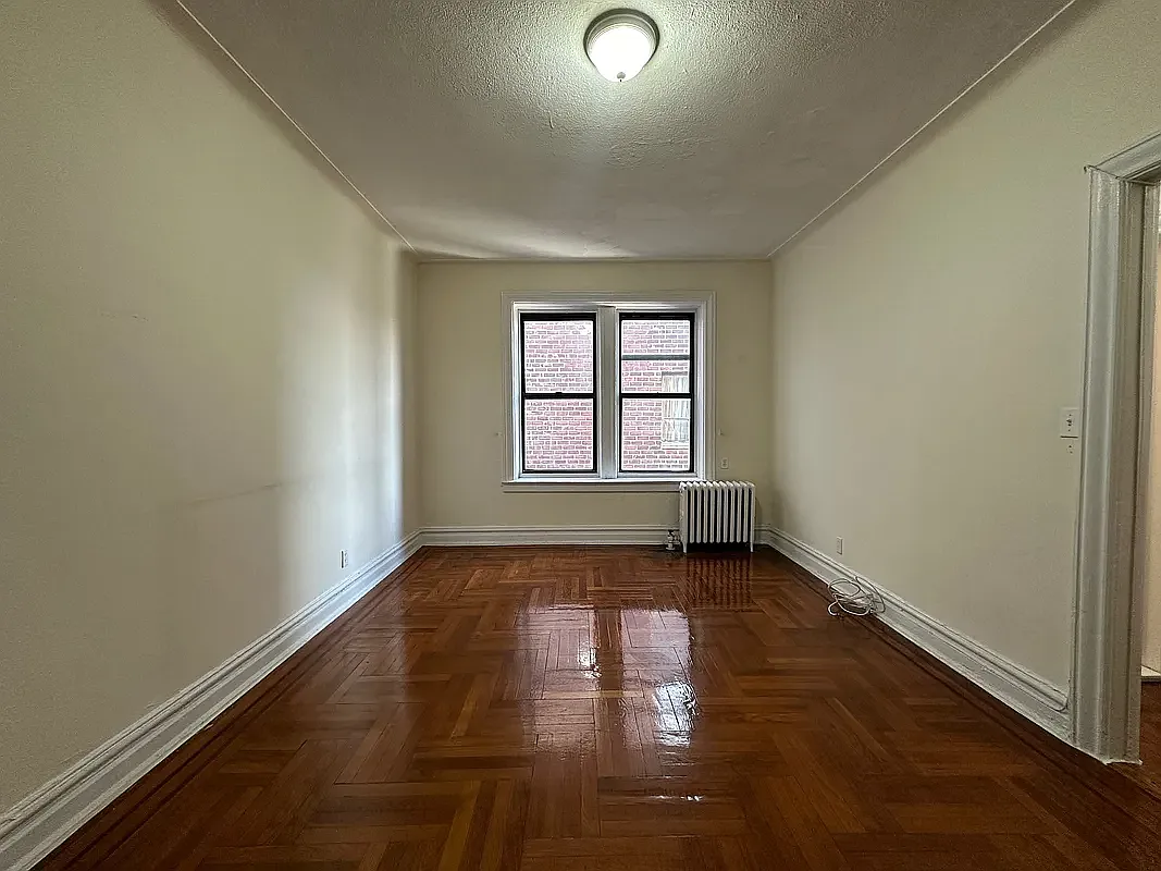 Building Photo - 600 E 26th St #6F