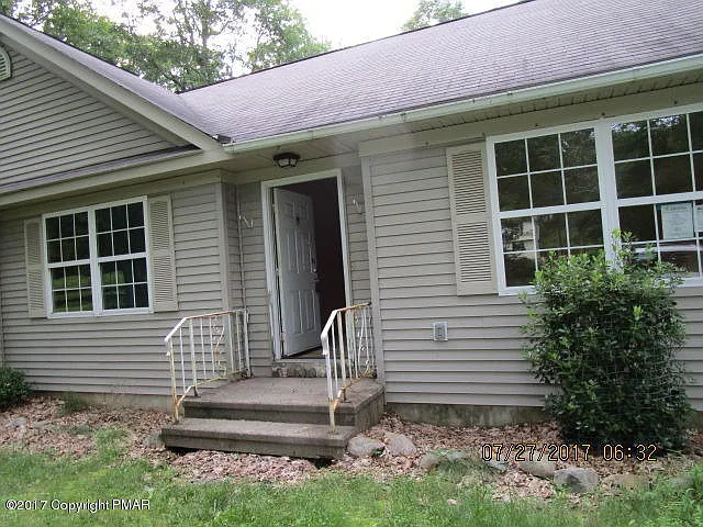 116 Hazelnut Ct photo 1