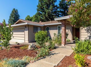 15 Ridgemark Ct, Sacramento, CA 95831