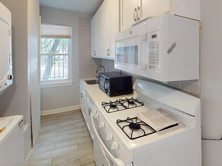 501 19th St NE #201A — Photo 9