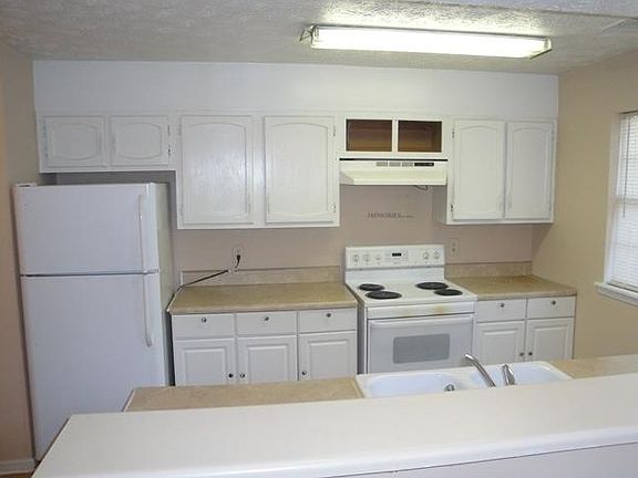3rd image of 1195 Greenyard Way #1195