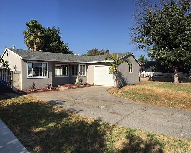 1st image of 18565 E Glenlyn Dr