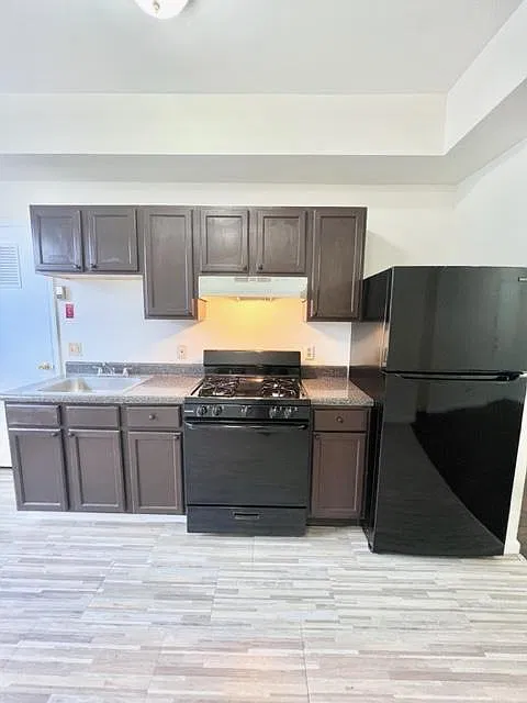 2 bed, $1,800 — Photo 3