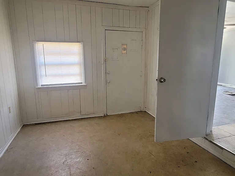 207 N Florida St — Photo 8