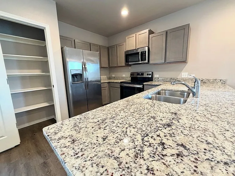 4138 Swans Lndg #2-unit 101 — Photo 7