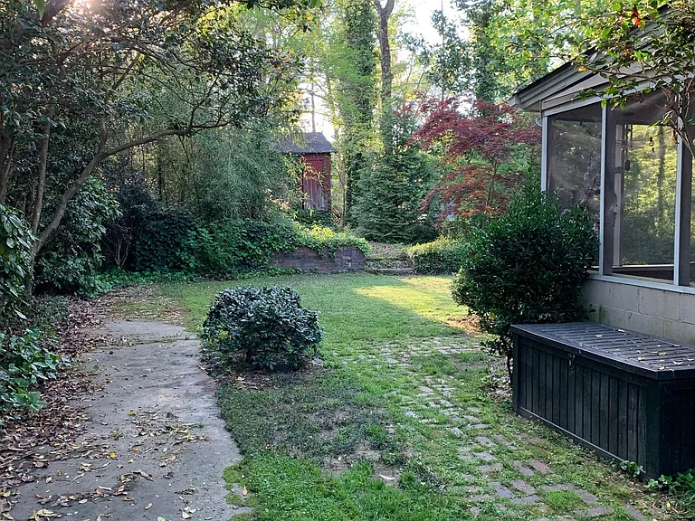 2646 Green Meadows Ln — Photo 13