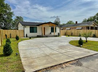 613 Gates St, Camden, SC 29020