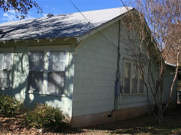 3rd image of 1811 Avenue D