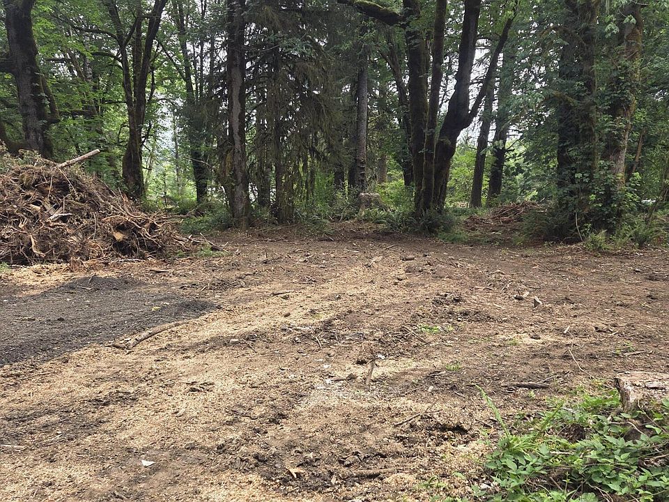 2nd image of 2200 Maple Rd