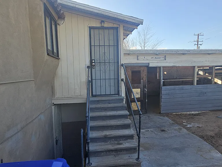 225 E Fredricks St — Photo 24