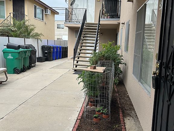 2nd image of 4184 Iowa St APT 3