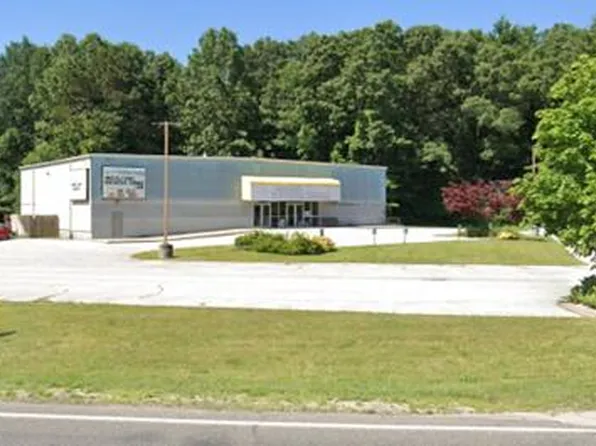 8171 Whitehall Rd, Whitehall, MI 49461