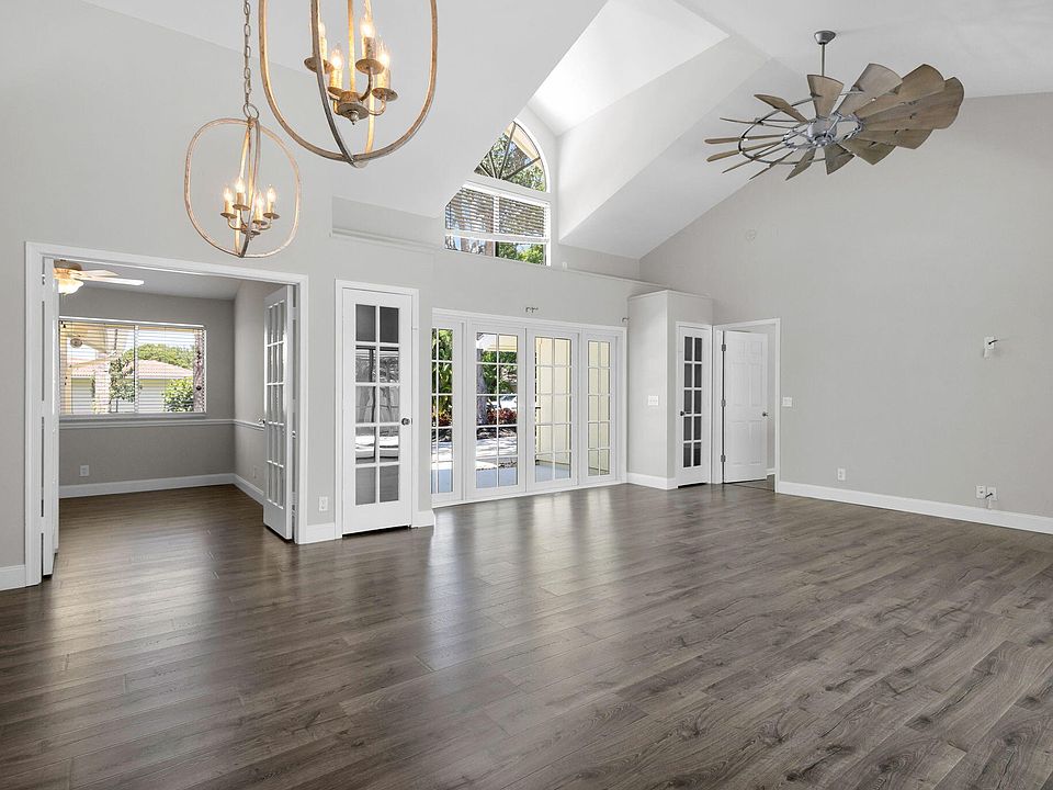 1st image of 120 Bayberry Circle