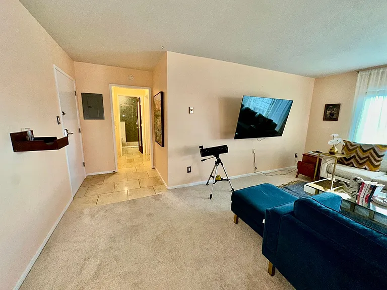 960 Larrabee St #222 — Photo 9