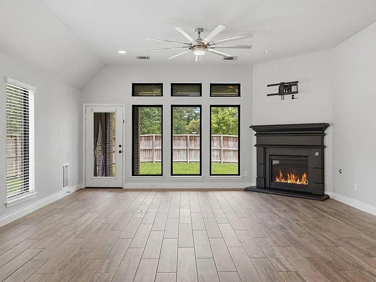 103 Boarsmen Ct — Photo 43