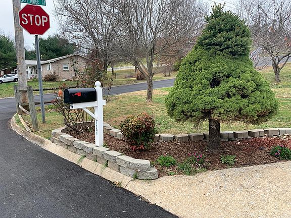 3rd image of 1101 Fremont Dr