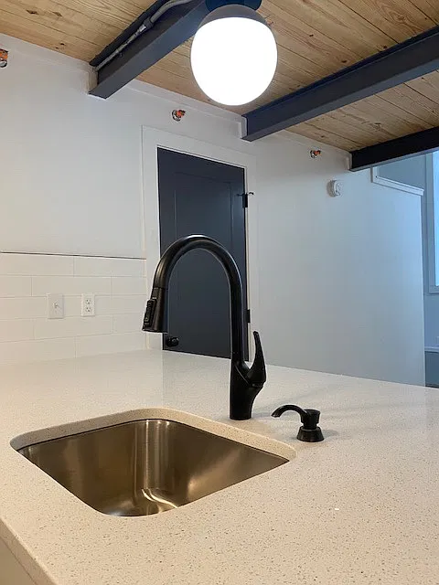 401 Rivermont Ave — Photo 3
