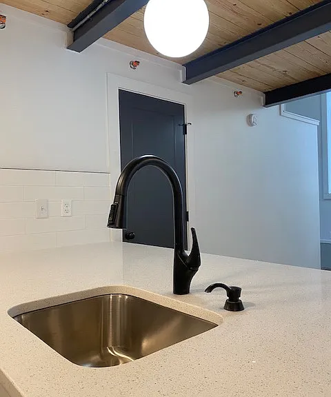 401 Rivermont Ave — Photo 3