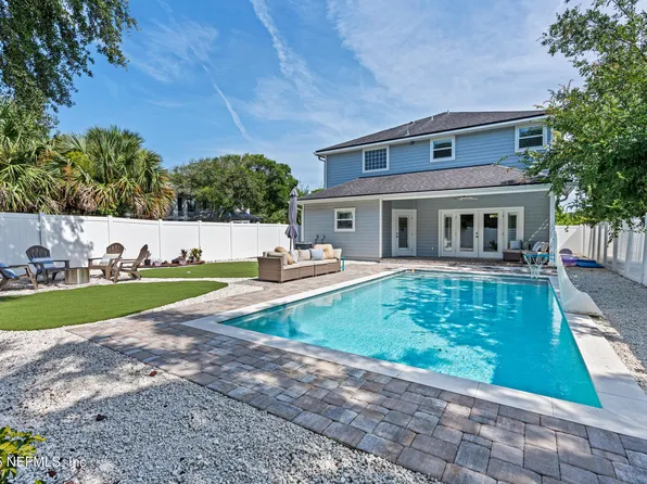 305 33RD Avenue S, Jacksonville Beach, FL 32250