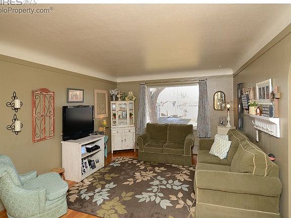 4th image of 14 Cottonwood Ave