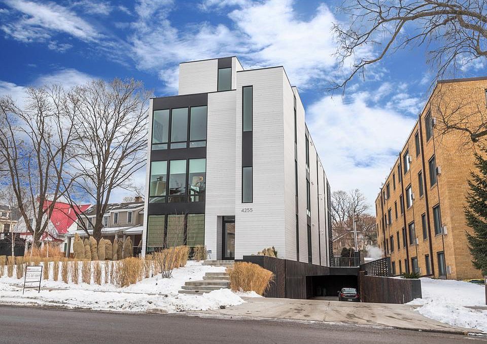 1st image of 4257 Sheridan Ave S #201