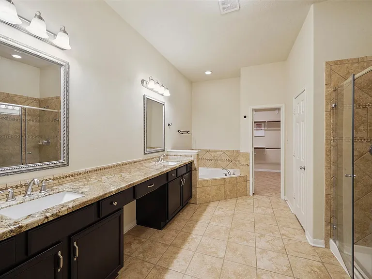 12419 Tyler Springs Ln — Photo 16